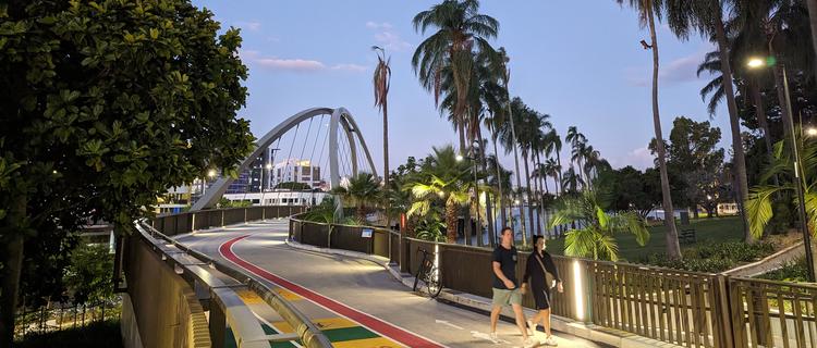 Yowoggera Bridge at night